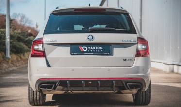 Центральная накладка заднего бампера Skoda Octavia RS MK3 / MK3 FL Hatchback / Estate фото