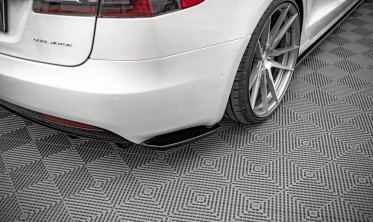 Комплект накладок на край заднего бампера Tesla Model S рестайл фото