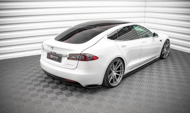 Комплект накладок на край заднего бампера Tesla Model S рестайл фото