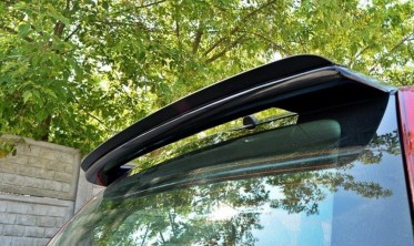 Накладка на спойлер Volvo V50 R-Design рестайл фото