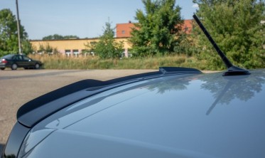 Накладка на спойлер крышки багажника Volkswagen Polo MK6 версия GTI фото