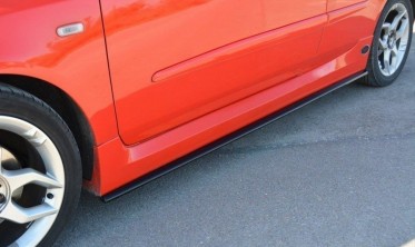 Накладки под боковые пороги Fiat Stilo версия Schumacher фото