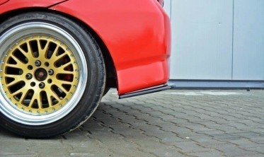 Боковые накладки на задний бампер Honda Jazz MK1 фото