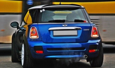 Накладка на спойлер Mini Cooper R56 фото