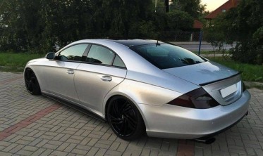 Тюнінгові накладки під пороги Mercedes CLS W219 фото