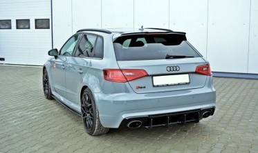 Центральный диффузор заднего бампера Audi RS3 8V Sportback фото