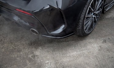 Боковые накладки заднего бампера BMW 1 F40 M-pack/ M135I (вер. 3) фото