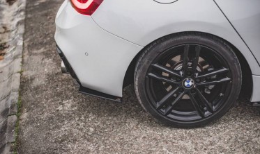 Боковые диффузоры Racing заднего бампера BMW 1 F20 M140I фото