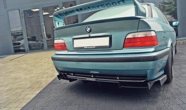 Тюнинговый диффузор заднего бампера BMW M3 E36 фото