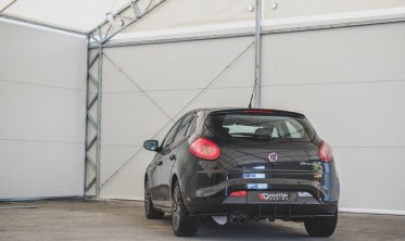 Центральная накладка на задний бампер Fiat Bravo MK2 Sport фото