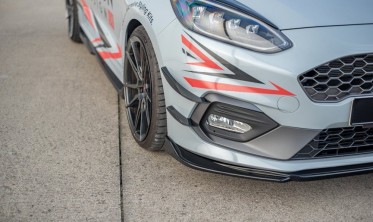 Передний диффузор бампера Ford Fiesta Mk8 ST / ST-Line вар.4 фото