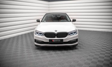 Тюнинговая накладка на передний бампер BMW 5 G30 фото