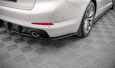 Бічні накладки заднього бампера BMW 5 G30 стандарту. версія фото