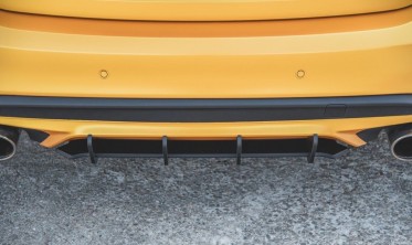 Задній центральний дифузор Racing Durability Ford Focus 4 ST фото