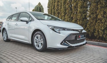 Тюнінгові накладки (лістви)  під пороги Toyota Corolla XII Touring SPORTS фото