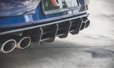 Центральна накладка на задній бампер Racing Durability VW Golf 7 рест. R фото