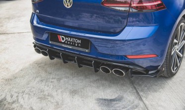 Центральна накладка на задній бампер Racing Durability VW Golf 7 рест. R фото