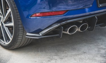Боковые накладки на задний бампер Racing Durability VW Golf 7 рест. R фото