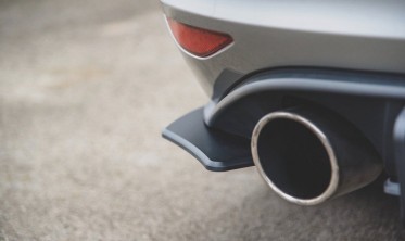 Боковые накладки на задний бампер Racing Durability VW Golf 7 GTI фото