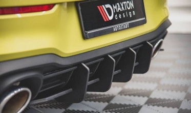 Накладка на центр заднего бампера Racing VW Golf 8 GTI Clubsport фото