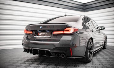 Центральная накладка на задний бампер BMW M5 F90 фото