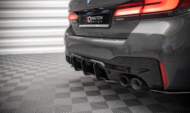 Центральная накладка на задний бампер BMW M5 F90 фото