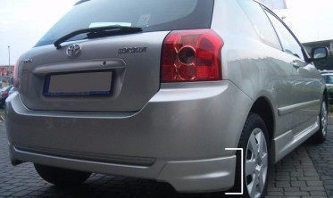 Накладки на задній бампер Toyota Corolla E12 фото