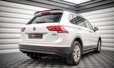 Центральна накладка на задній бампер STREET PRO VW Tiguan MK2 фото