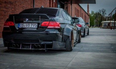 Комплект обвісу (широкий кузов) + спліттера BMW M3 E92 фото