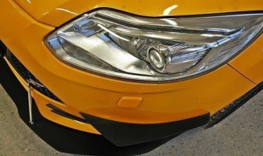 Накладка на передній бампер (Canards) Ford Focus MK3 ST фото
