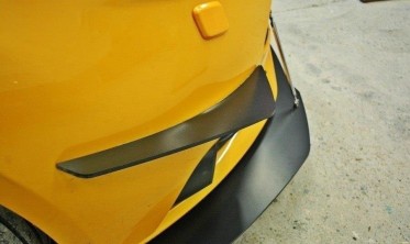 Накладка на передній бампер (Canards) Ford Focus MK3 ST фото