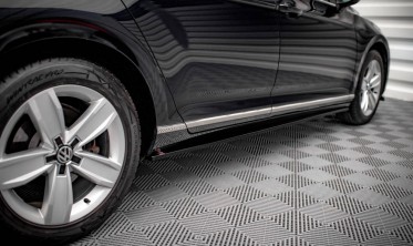 Боковые накладки на пороги VW Passat B8 рестайл фото