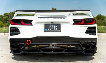 Тюнинг накладка на задний бампер Chevrolet Corvette C8 фото