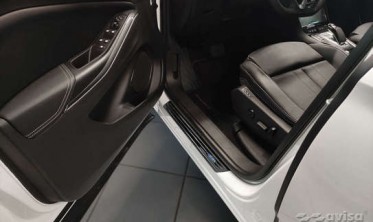 защитные накладки на пороги Opel Grandland X (Hybrid) фото