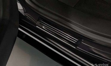 защитные накладки на внутренние порожки Ford Kuga 3 (Hybrid) фото