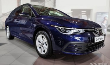 внутрішні накладки на пороги Volkswagen Golf 8 фото