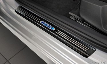 внутренние накладки на пороги с эмблемой Hybrid для Skoda Octavia 4 Kombi фото