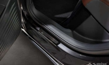 накладки на внутрішні пороги з емблемою E-POWER для Volkswagen ID.4 фото