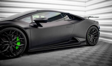 Боковые диффузоры (листвы) на пороги Lamborghini Huracan EVO фото