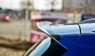 Кап-спойлер VW Golf 7 версия R / R-Line универсал глянцевый фото