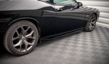 Накладки на бічні пороги Dodge Challenger MK3 RT / GT рестайлінг фото