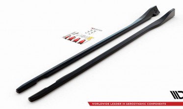 Накладки на бічні пороги Dodge Challenger MK3 RT / GT рестайлінг фото