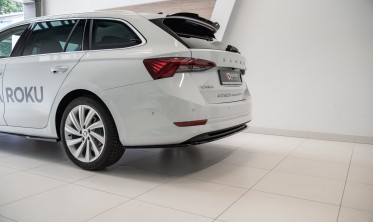 Диффузор заднего бампера Skoda Octavia MK4 глянцевый фото