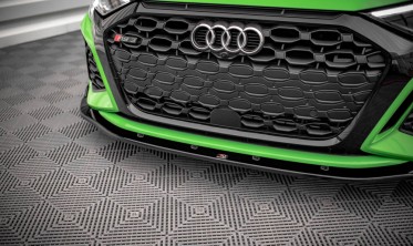 Передняя тюнинг накладка на бампер Audi RS3 8Y фото
