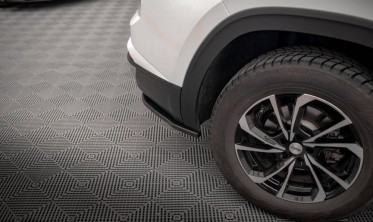 Боковые диффузоры заднего бампера VW Atlas Cross Sport фото