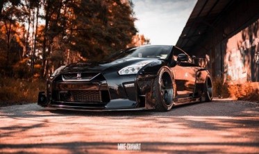 Комплект обвеса (широкий кузов) Nissan GT-R MK4 фото