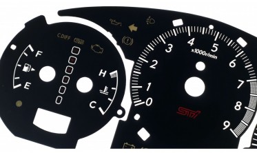 Шкалы-заменители с миль на км Subaru Impreza WRX STI фото