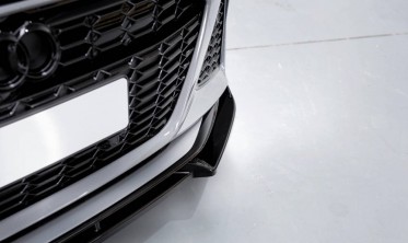 Тюнинг накладка на передний бампер Audi RS6 C8 / RS7 C8 глянцевая фото