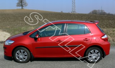 спойлер крышки багажника Toyota Auris MK1 фото