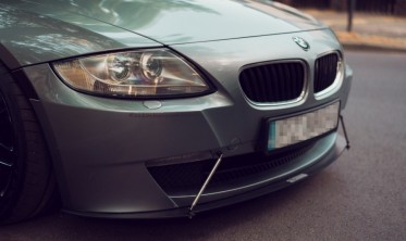 Тюнинговый диффузор RACING переднего бампера BMW Z4 Coupe E86 фото